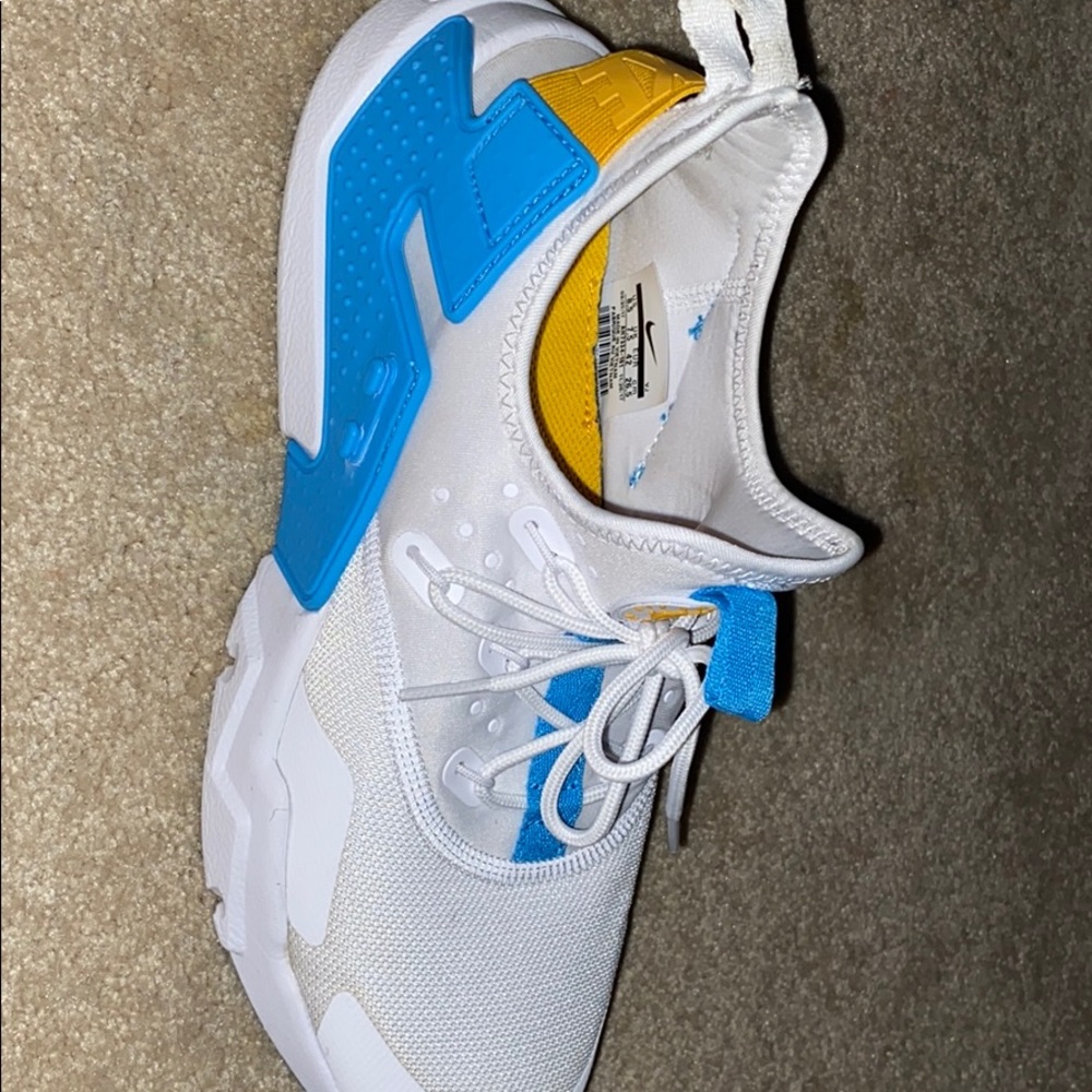 Nike huaraches